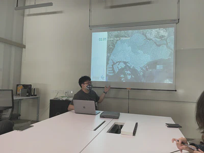 Cai Wu (University of Twente) presenting his research at our lab seminar.